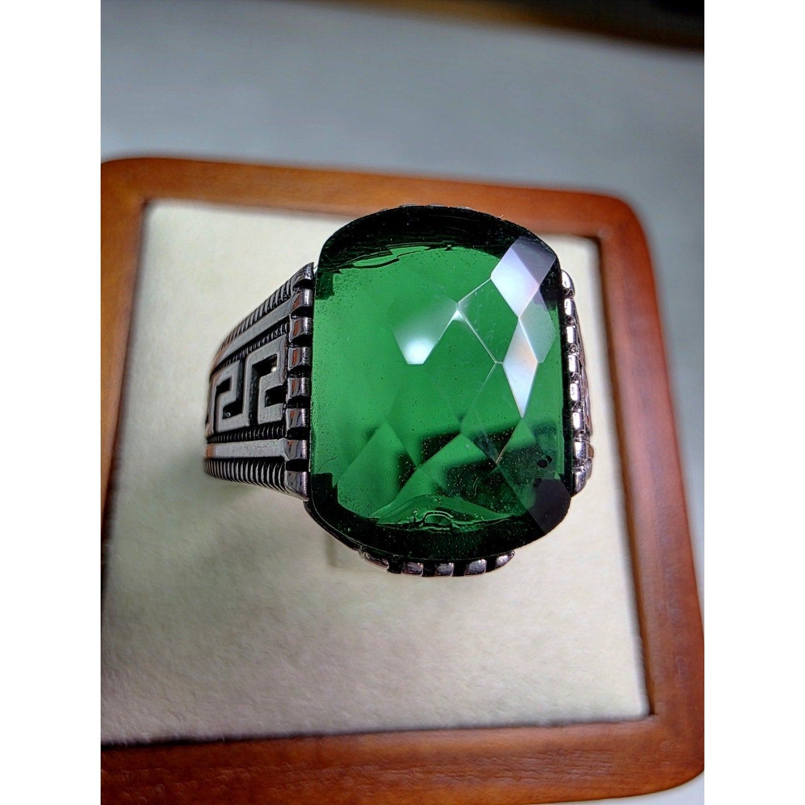 S9.5 Emerald Signet Engraved Ring 925 Sterling Silver
