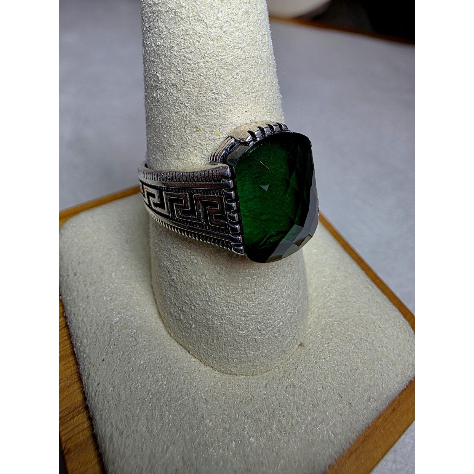 S9.5 Emerald Signet Engraved Ring 925 Sterling Silver