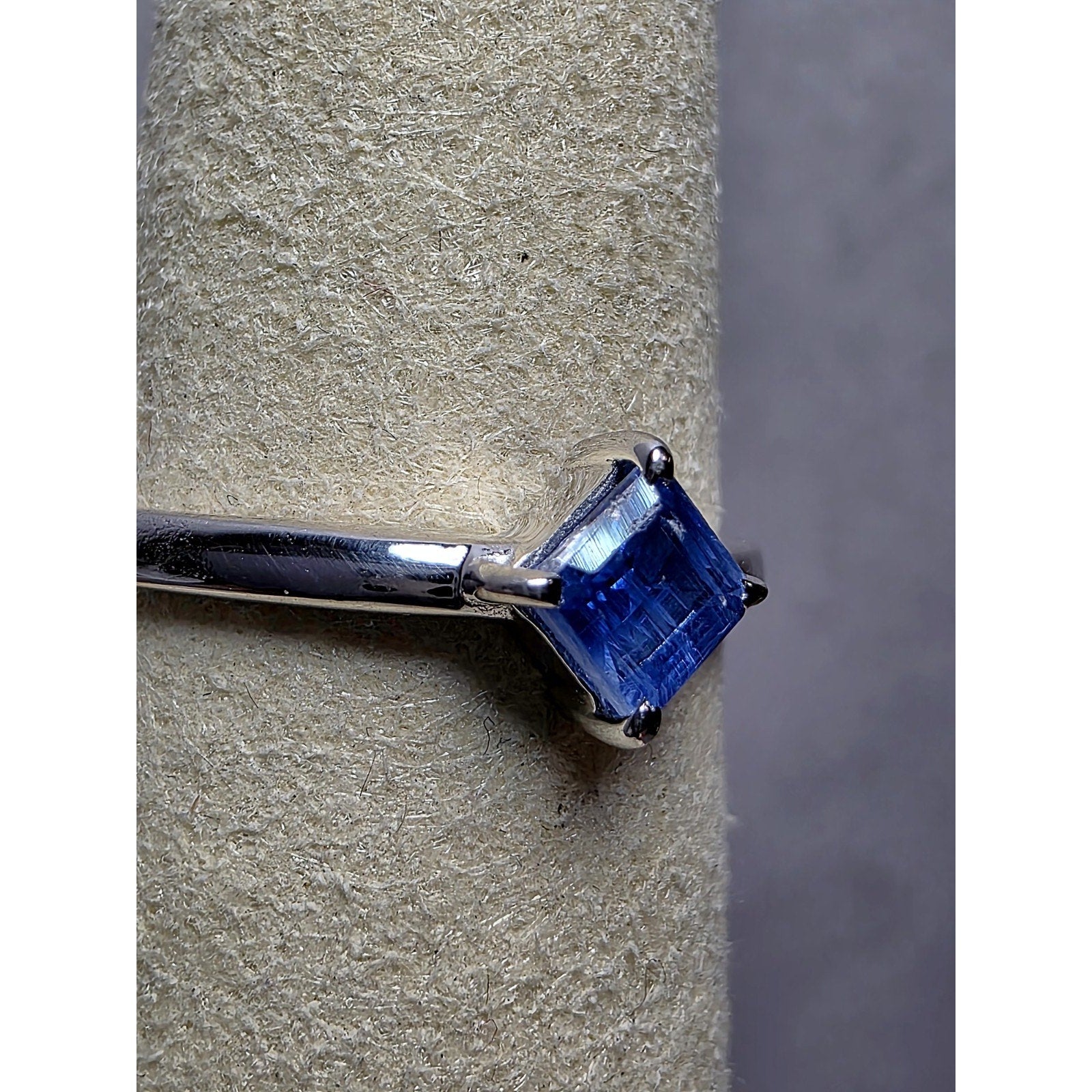 S6 Natural Kyanite Solitaire Band 925 Sterling Silver