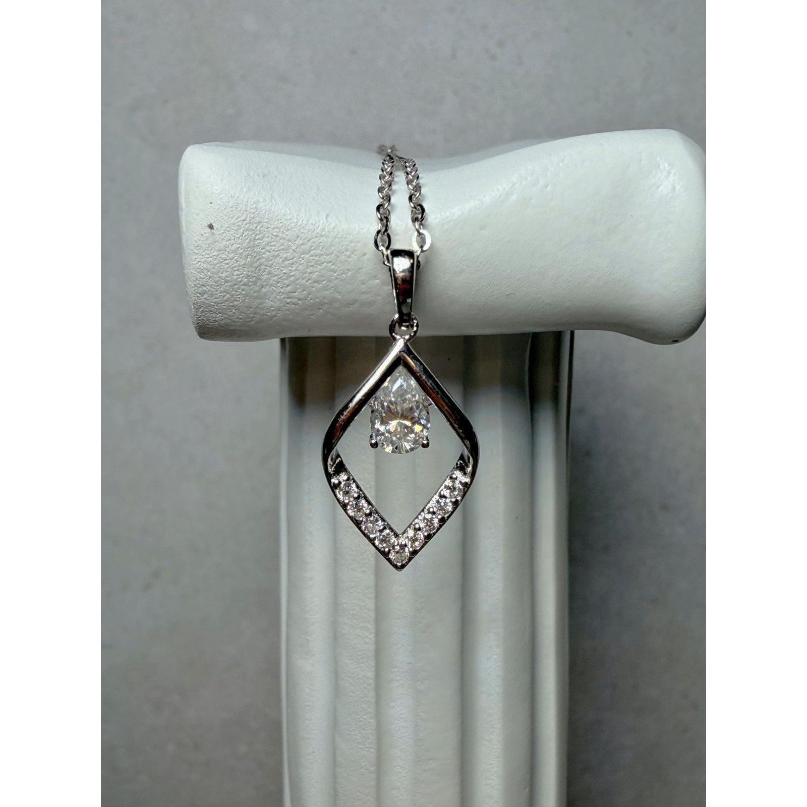 16+2" 0.6ctw Moissanite Teardrop Solitaire Pendant Necklace 925 Sterling Silver