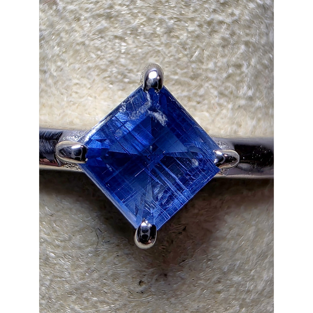 S6 Natural Kyanite Solitaire Band 925 Sterling Silver