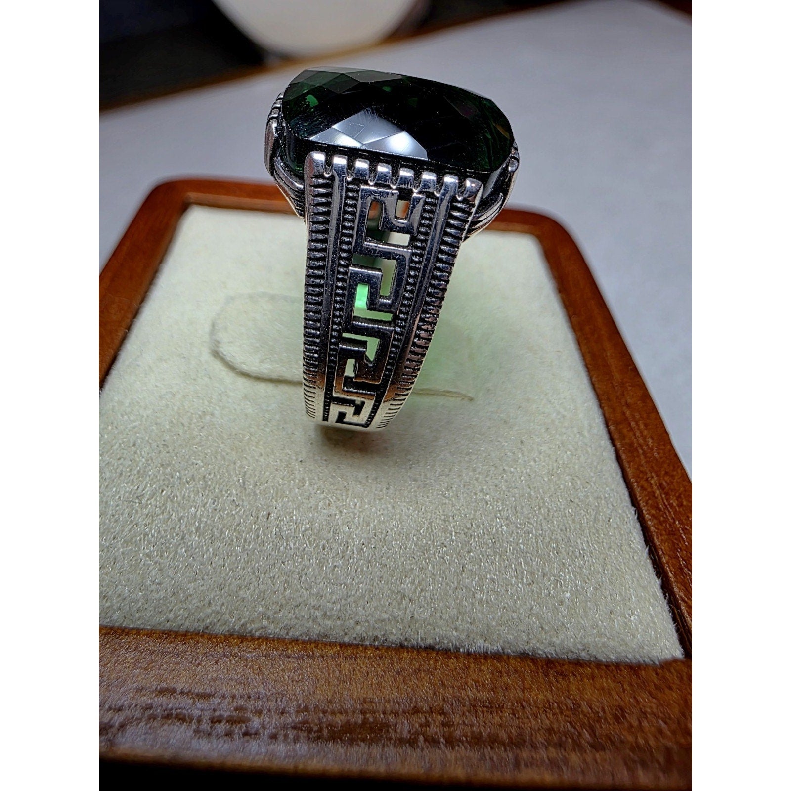 S9.5 Emerald Signet Engraved Ring 925 Sterling Silver