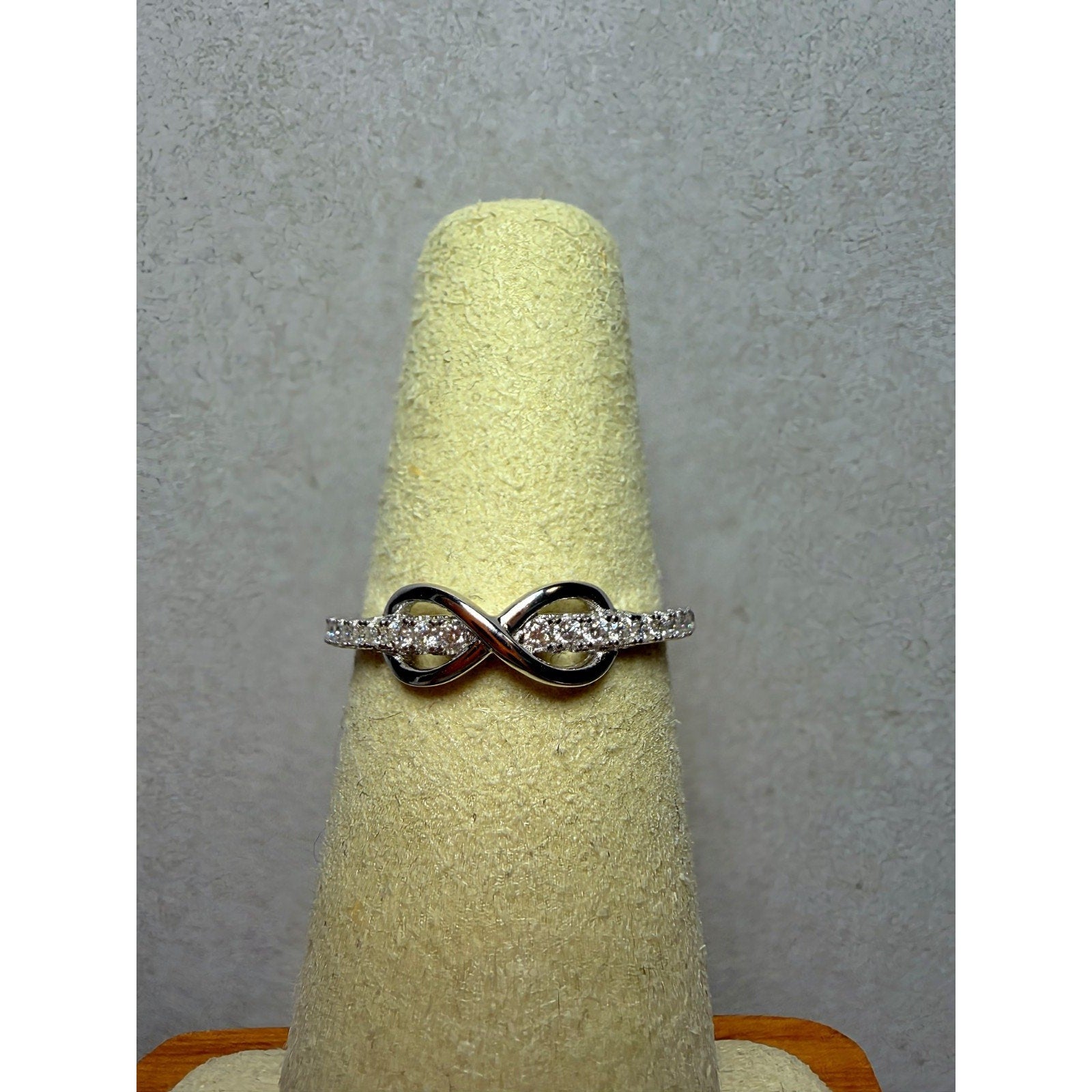 S7 0.14ctw Moissanite Half Infinity Band 925 Sterling Silver