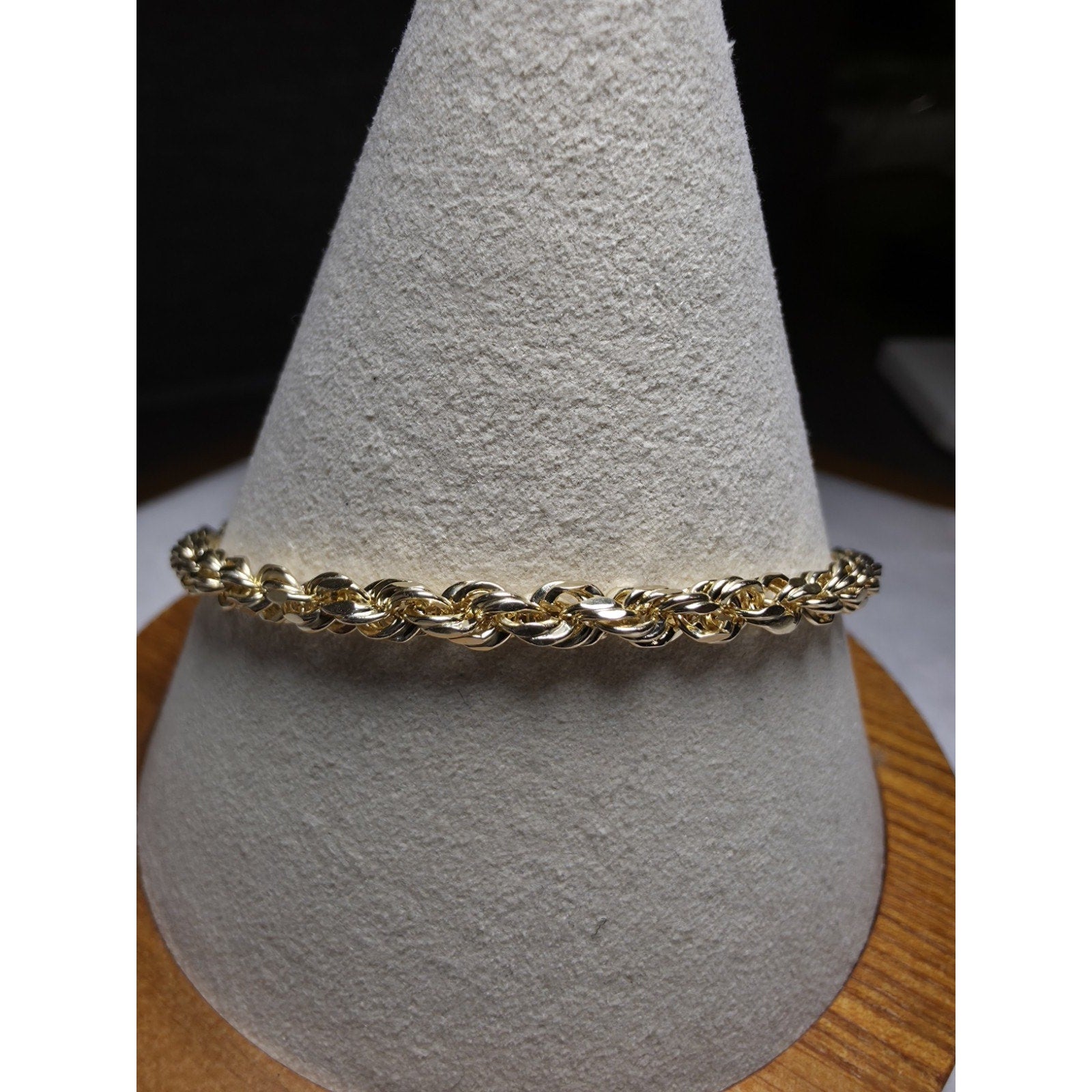 8" 4mm 10k Gold Diamond Cut Hollow Rope Stamped
