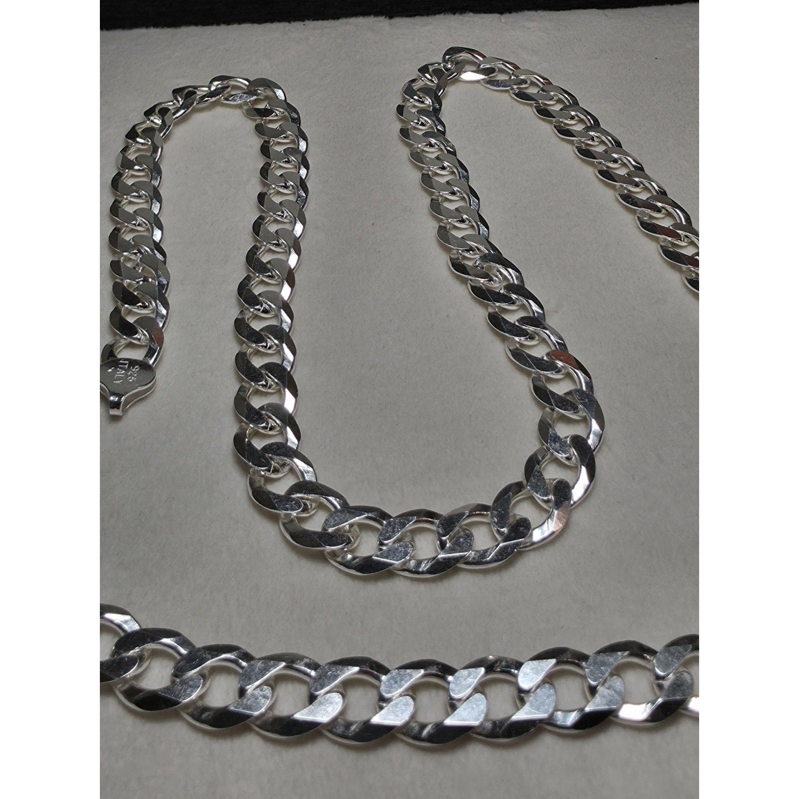 24" 8.8mm Cuban Curb Link Chain 51.08g 925 Sterling Silver w/ Lobster