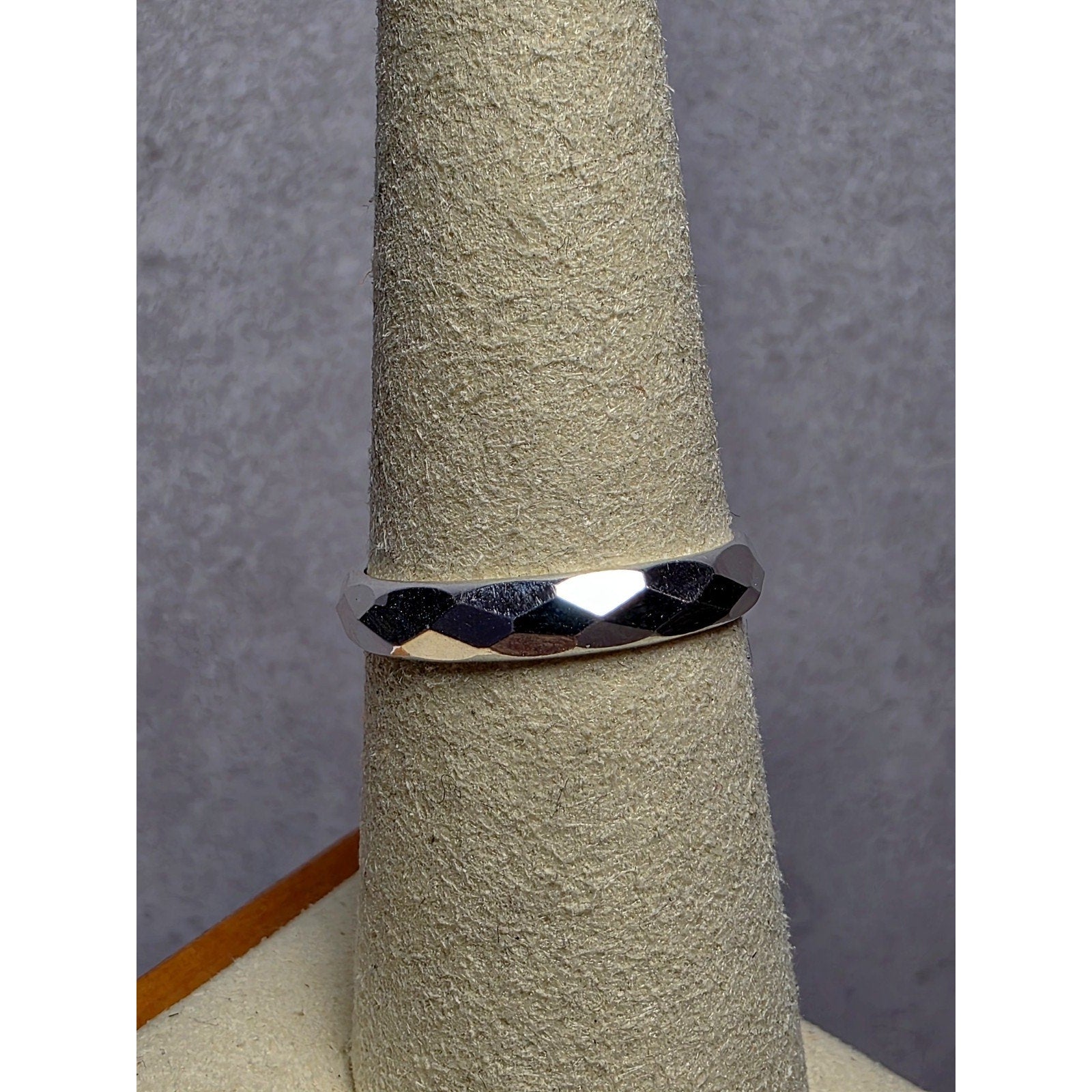 S7 Diamond Cut Solid 925 Sterling Silver Ring Engraved Forever Love