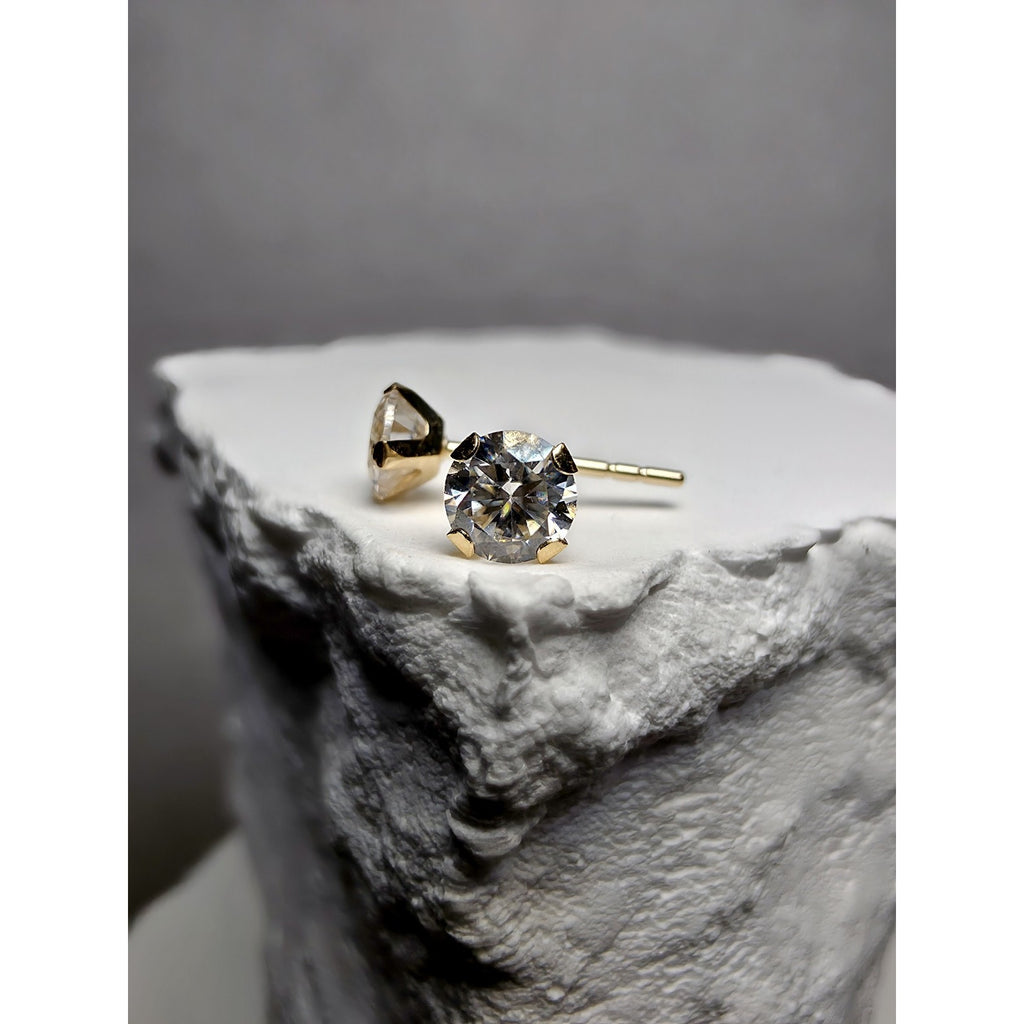 14k Solid Gold 4mm 0.47ct Moissanite Stud Earrings w/GRA Silicon Back